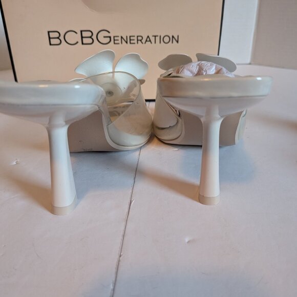 BCBGeneration Remani Transparent Upper Heel Flower Sandals - Picture 5 of 9